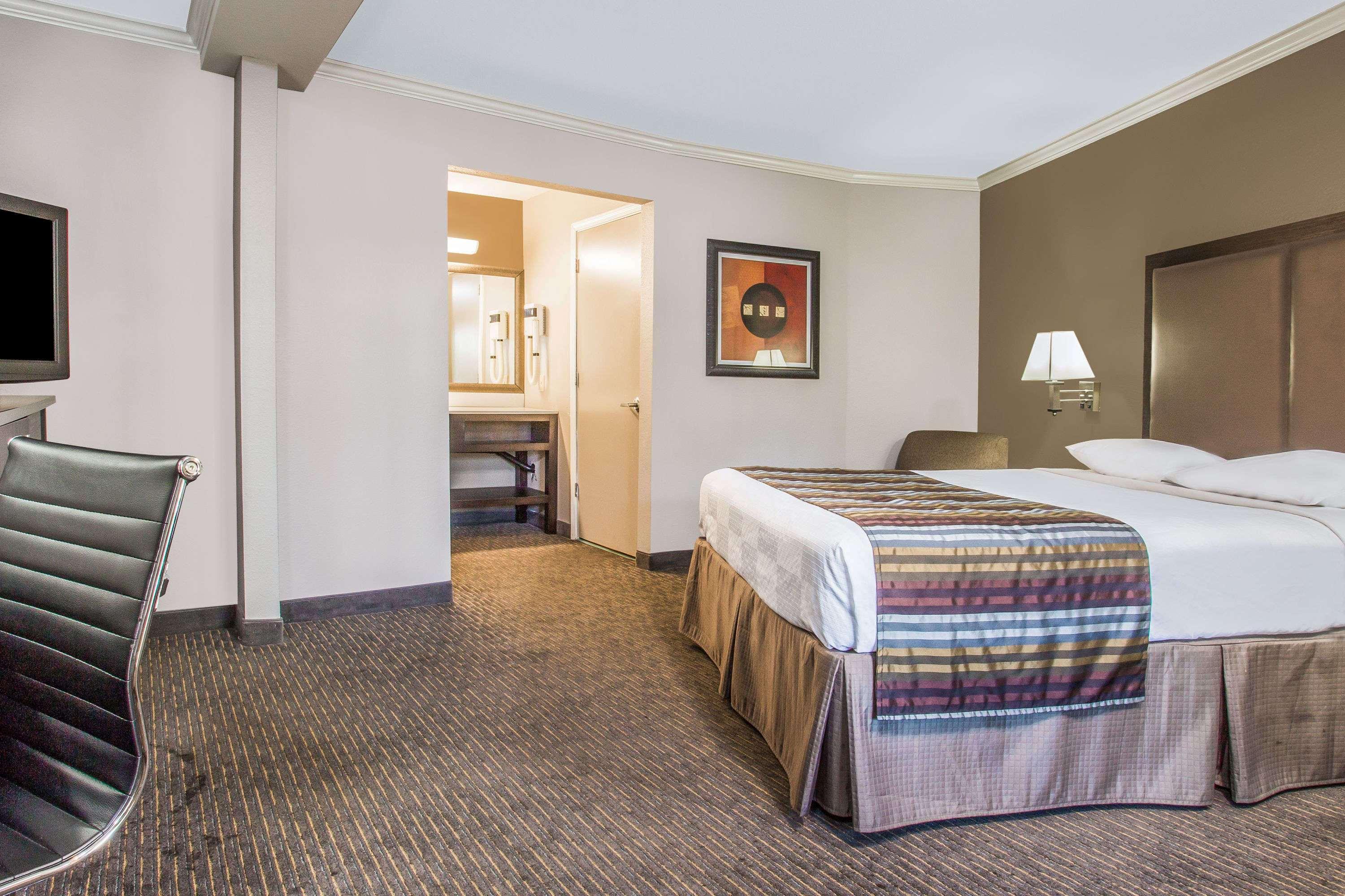 Super 8 By Wyndham Mountain View Motel Buitenkant foto